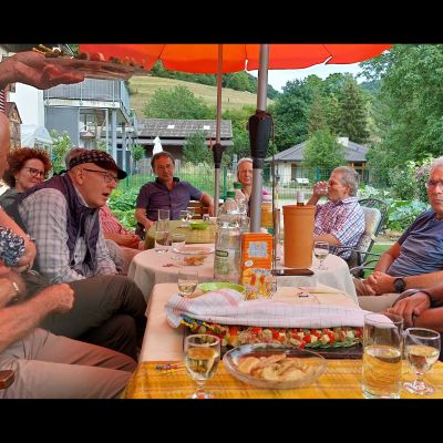 023 und gluschtige Spiessli